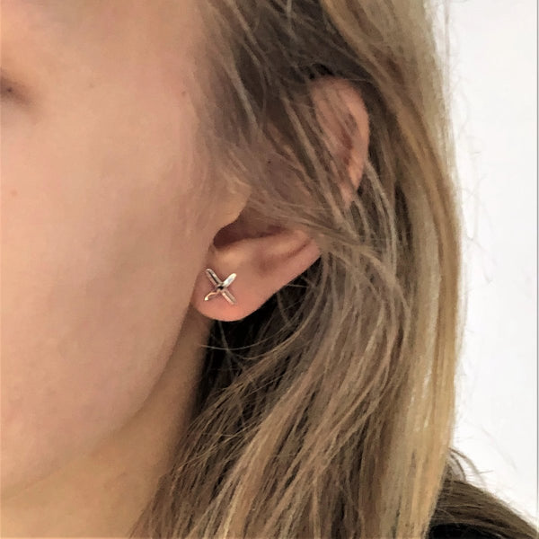 sacai 国内買付 Offset Pierced Earrings 7750-4YBD-2_002_2048x.jpg?v=